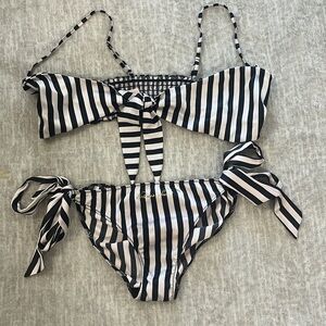 Victoria’s Secret bow tie lingerie bra & panty set M